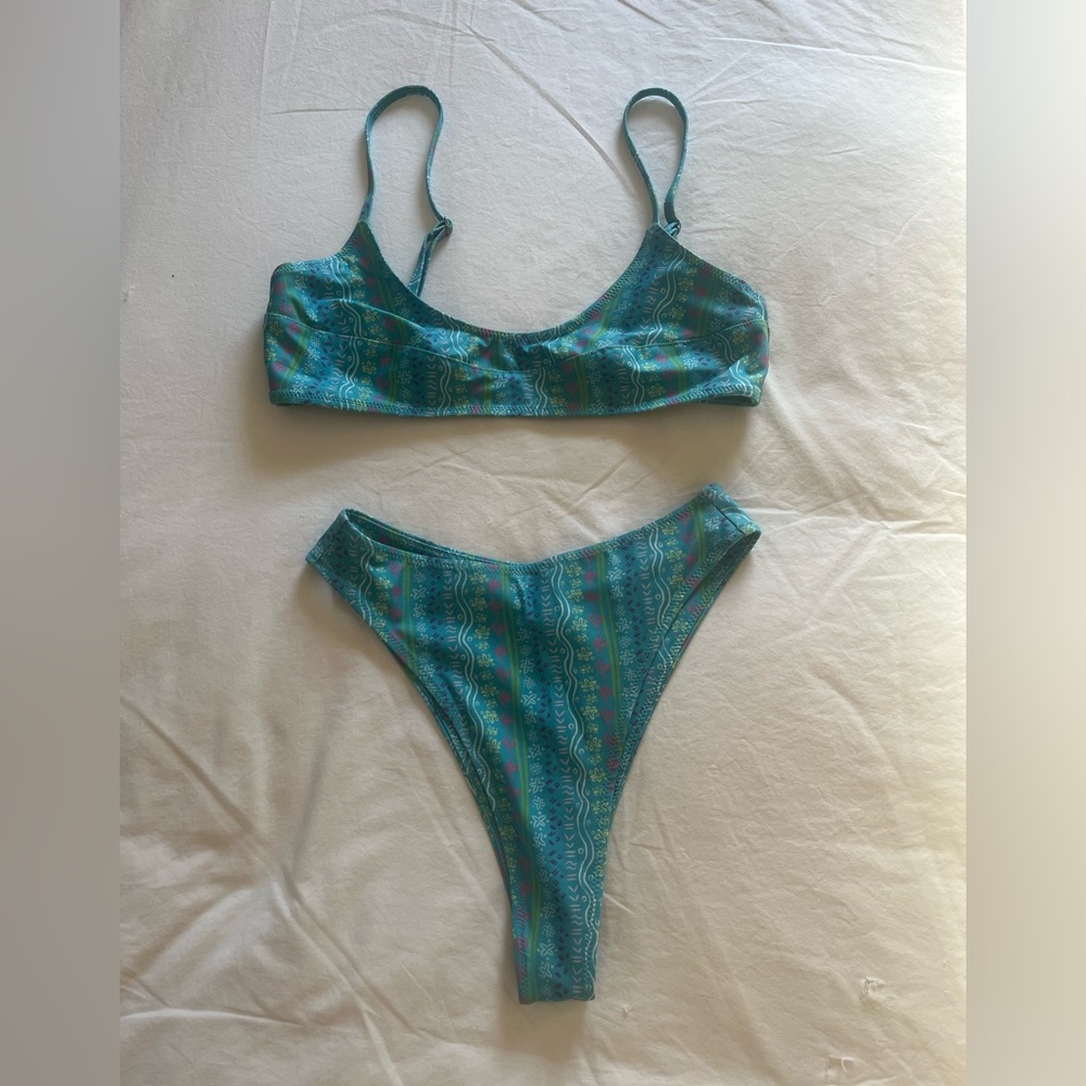 Inner Relm bikini 🌿🌊🌺